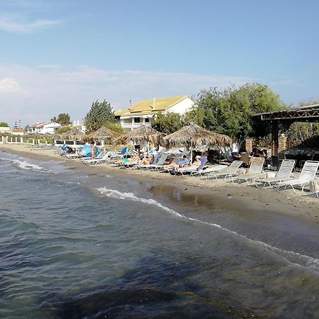 Karia Holiday Home 莱夫基米 外观 照片